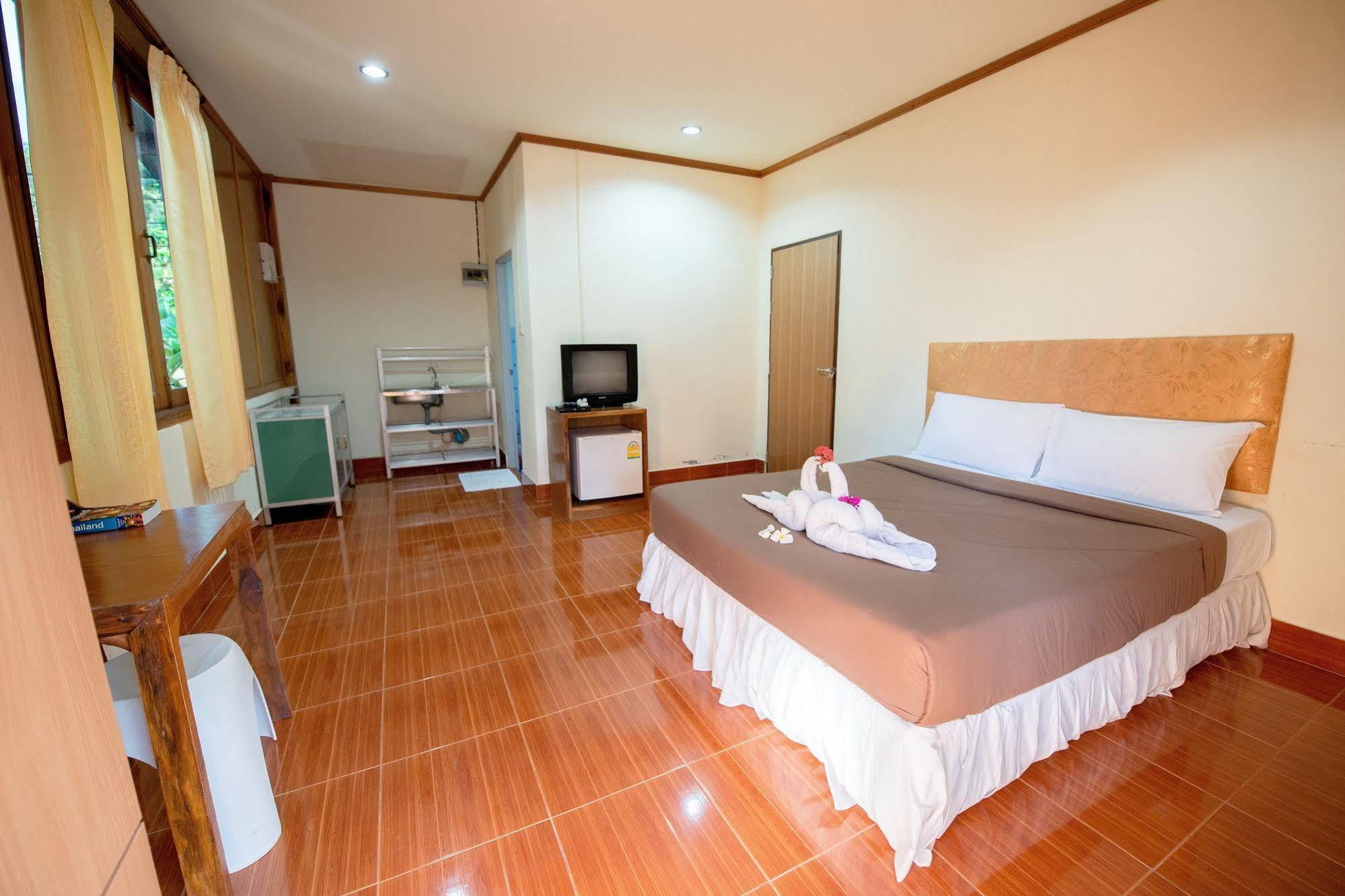 Poonsap Resort Ко-Ланта Екстер'єр фото
