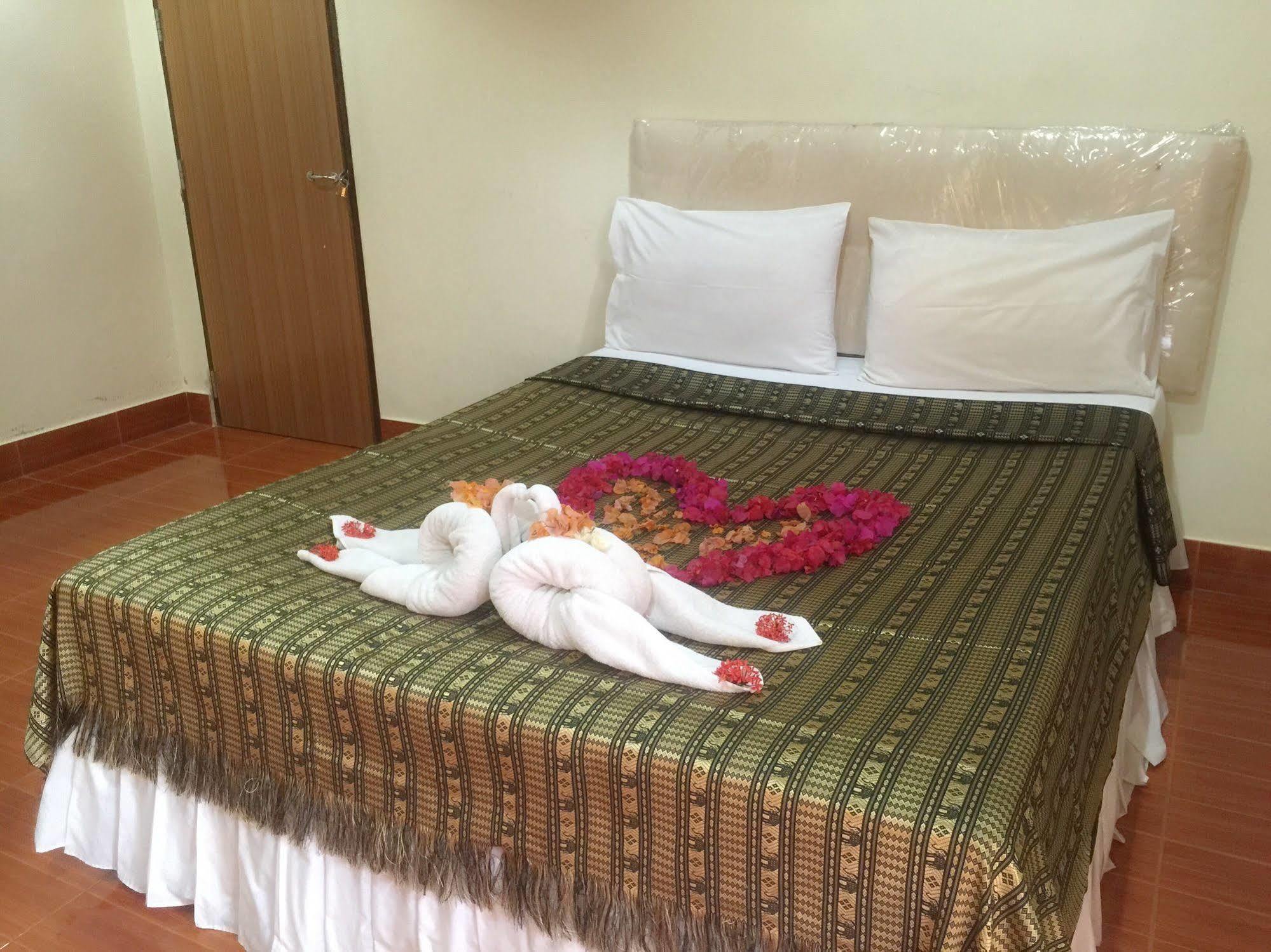 Poonsap Resort Ко-Ланта Екстер'єр фото