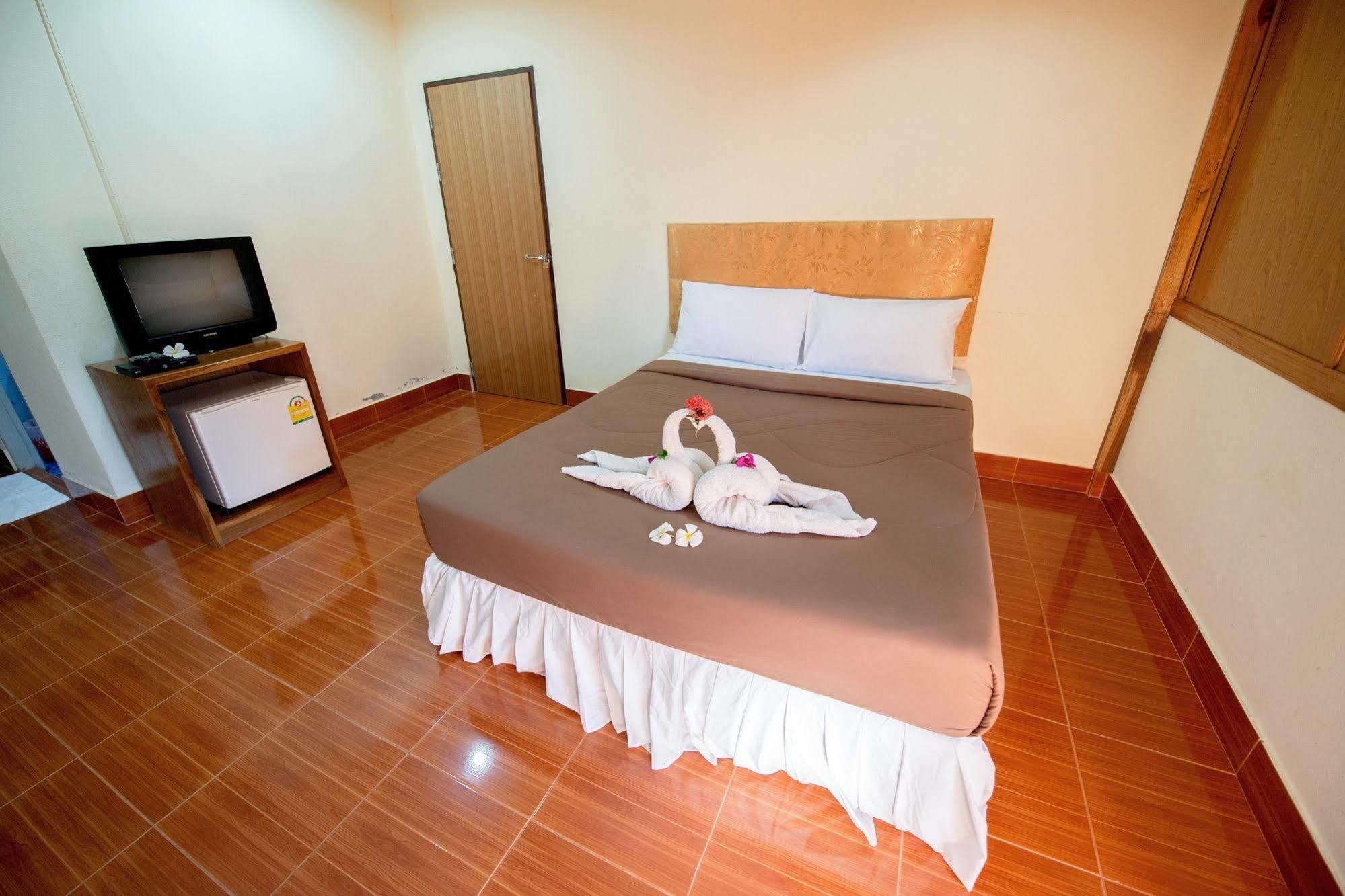 Poonsap Resort Ко-Ланта Екстер'єр фото