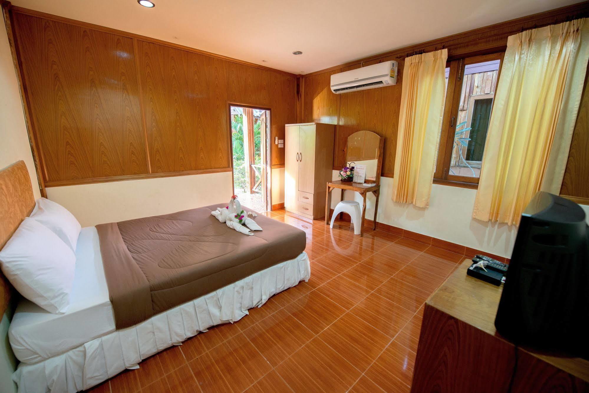 Poonsap Resort Ко-Ланта Екстер'єр фото