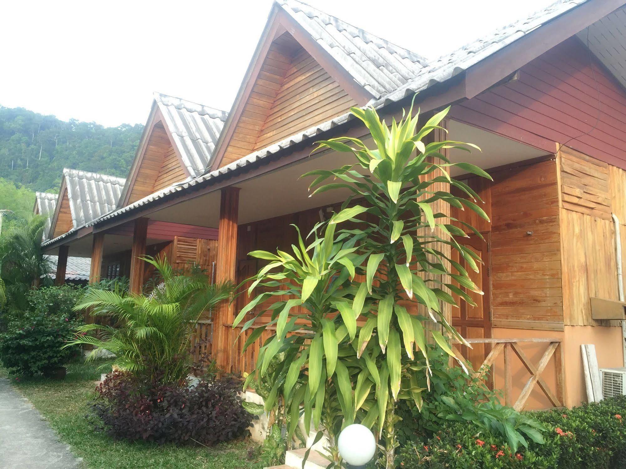 Poonsap Resort Ко-Ланта Екстер'єр фото