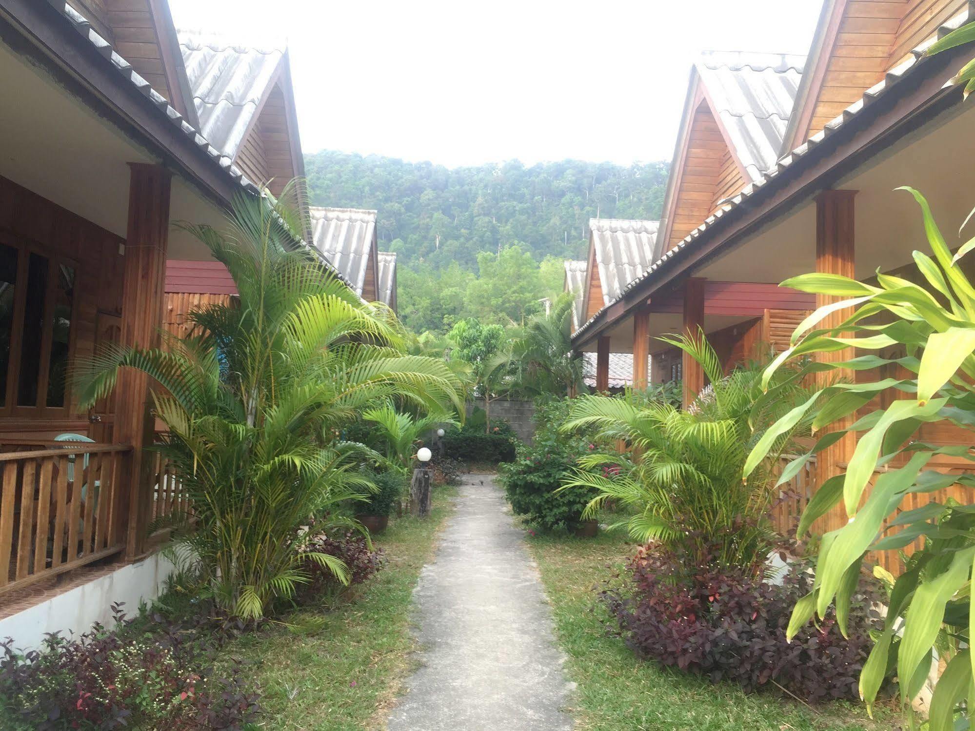 Poonsap Resort Ко-Ланта Екстер'єр фото