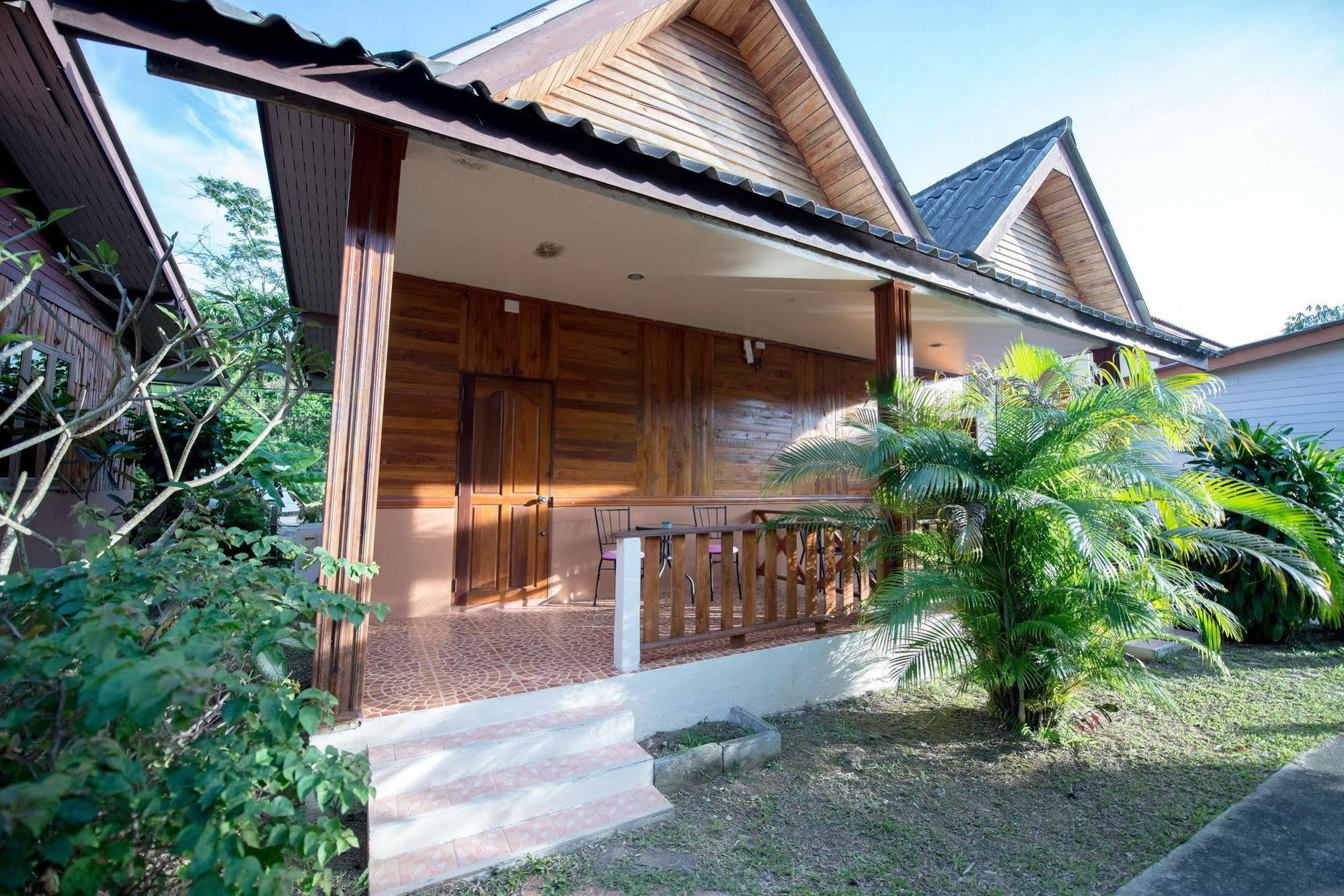 Poonsap Resort Ко-Ланта Екстер'єр фото